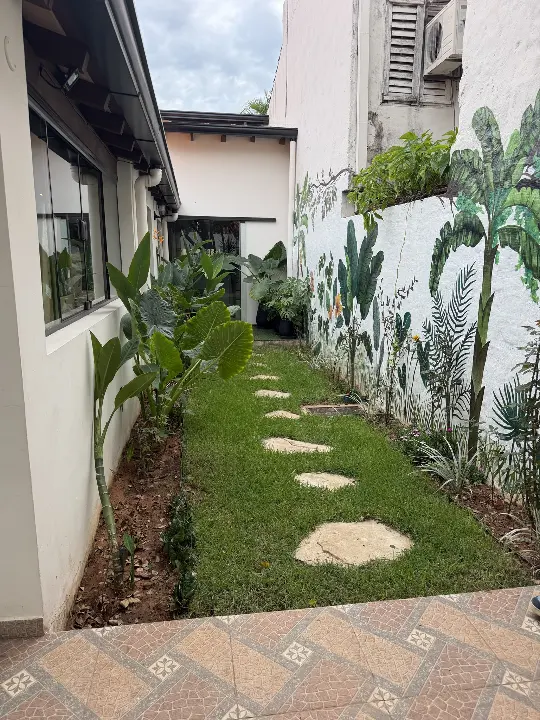 Casa en venta en Concordia — 250 m² con piscina, a pasos del Colegio Francés