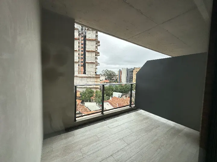 ¡Exclusivo y luminoso! Departamento 1 dorm.  en Las Lomas